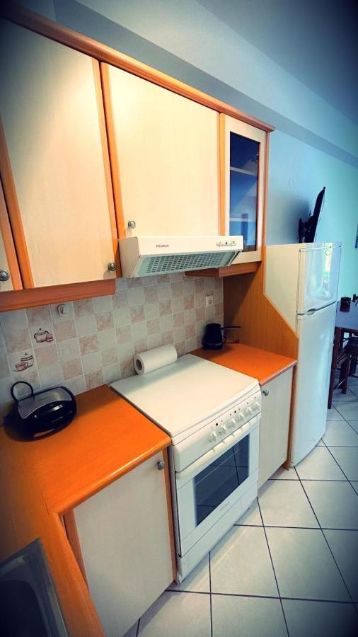 Central Home Ермополи Екстериор снимка